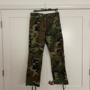 Local European Cargo Pants